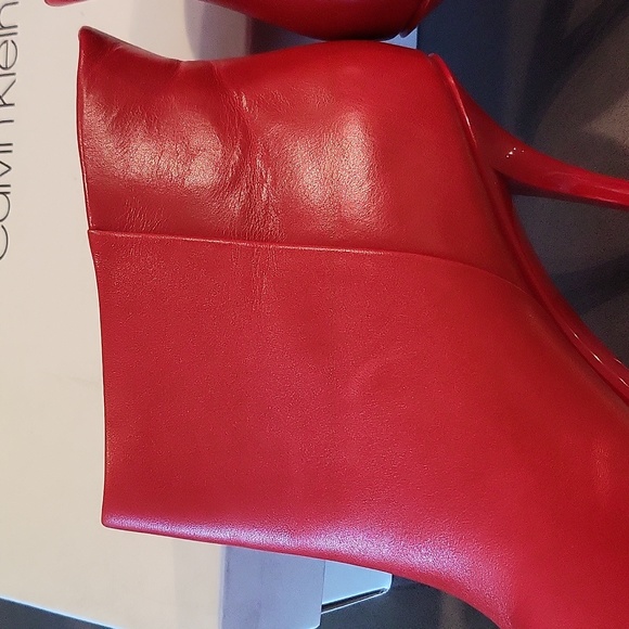 ❣️Calvin Klein sleek proces red bootie!Showstopper and classy! - Picture 8 of 15